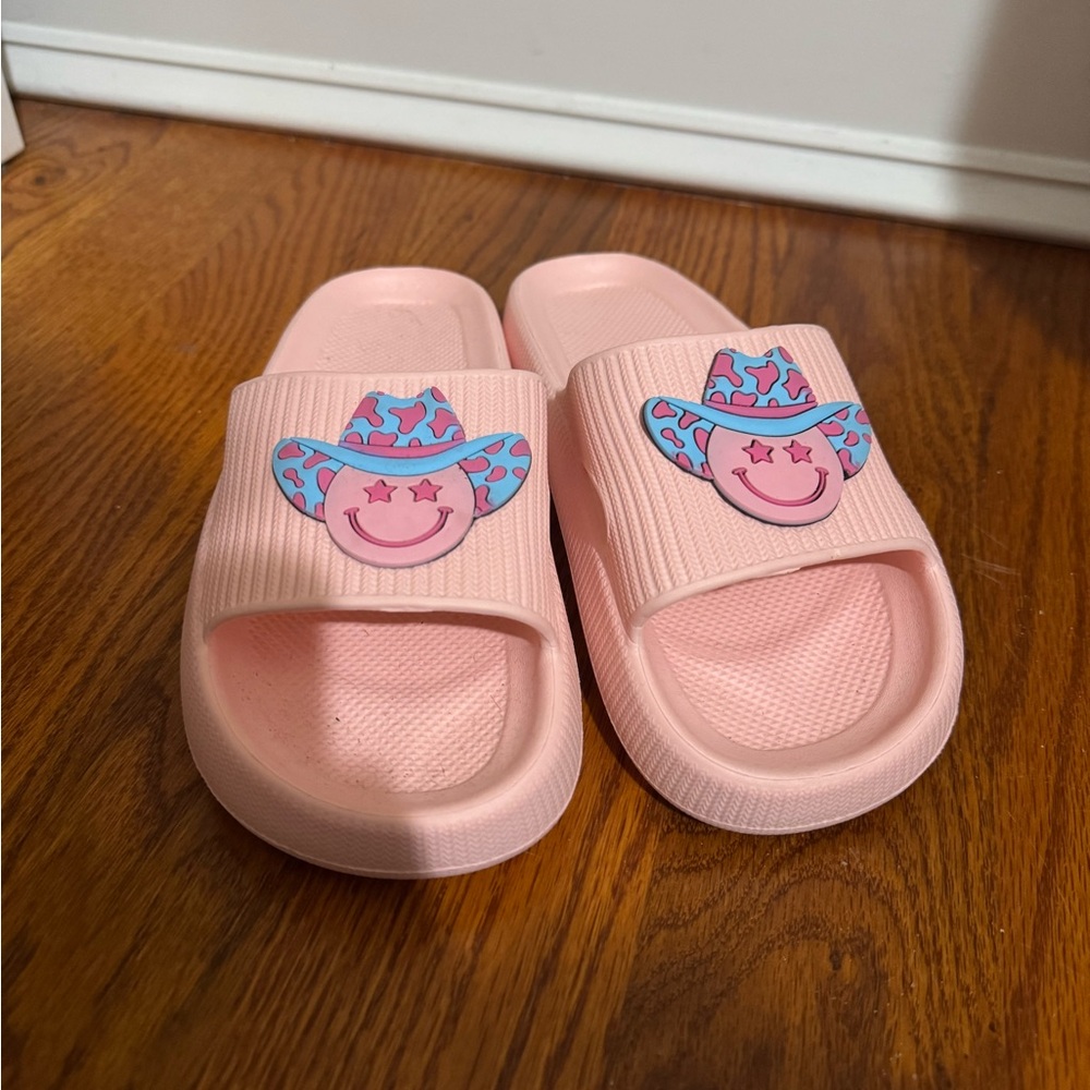 Living Royal slides